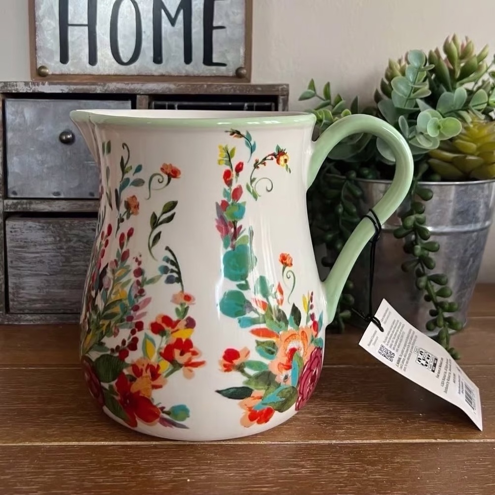 New Pioneer Woman Ceramic Pitcher Utensil holder